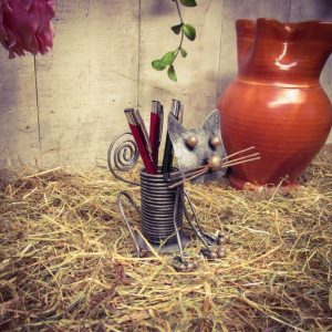 Metal Cat Pen Holder