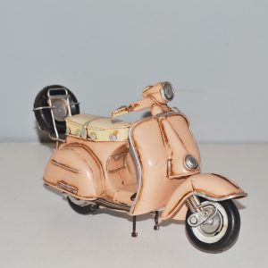 VESPA 1950 ROLLER VINTAGE METAL COLLECTION BIKES