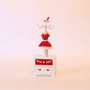 MANNEQUIN P / NECKLACES WITH DRAWERS