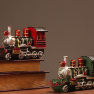 VINTAGE OLD VINTAGE STEAM TRAIN RESIN MATERIAL