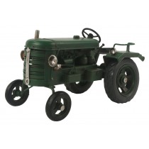 VINTAGE METAL TRACKTOR COLLECTION ITEM