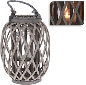 VINTAGE WOOD LANTERN DESIGN