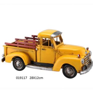VINTAGE METAL YELLOW PICK UP DESIGN