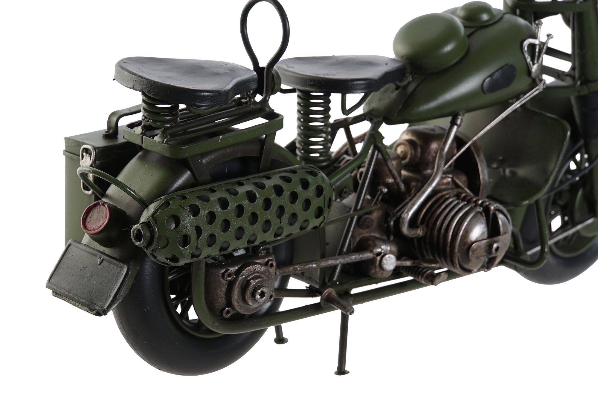 Vintage metal motorcycle design - Image 2