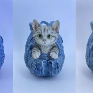 cute cat in back bag design