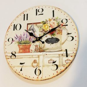 WOOD VINTAGE WALL CLOCK DESIGN