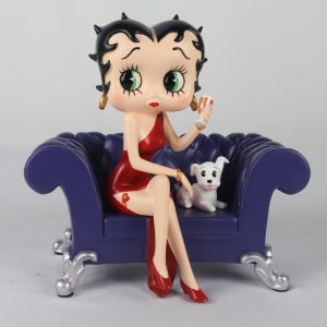 Betty Boop On Settee 22cm H: 21.0 x W: 22.0 x D: 14.0cm