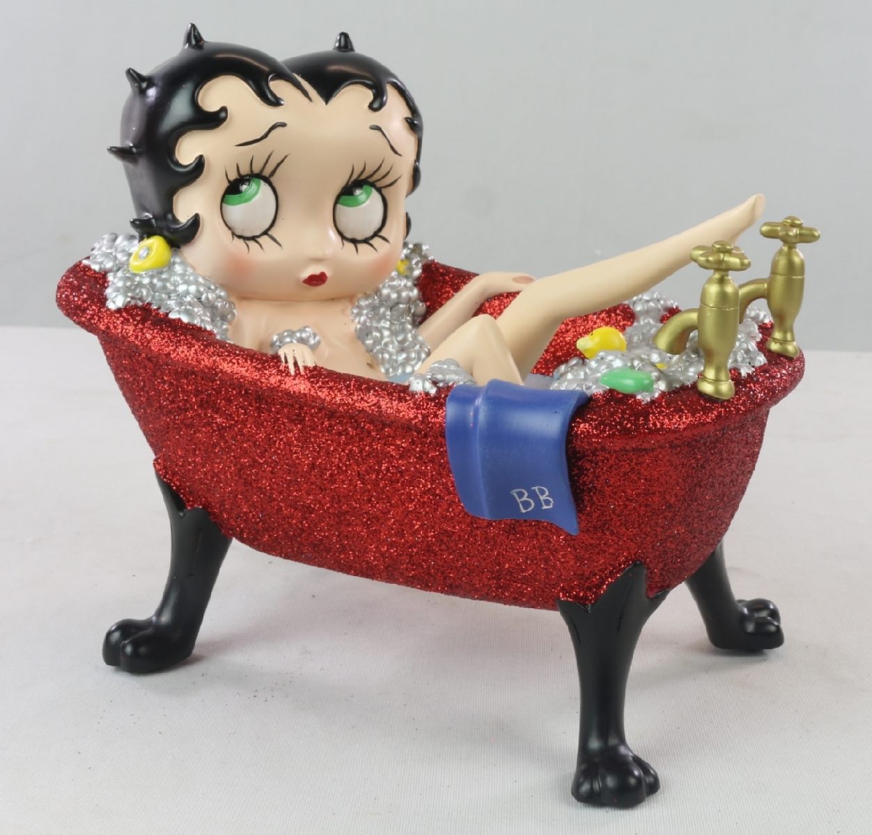 Betty Boop In Red Glitter Bath Tub 20cm H: 17.5 x W: 20 x D: 12.0cm