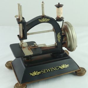 Sewing Machine Money Box - 23cm 468048 - Sewing Machine Money Box