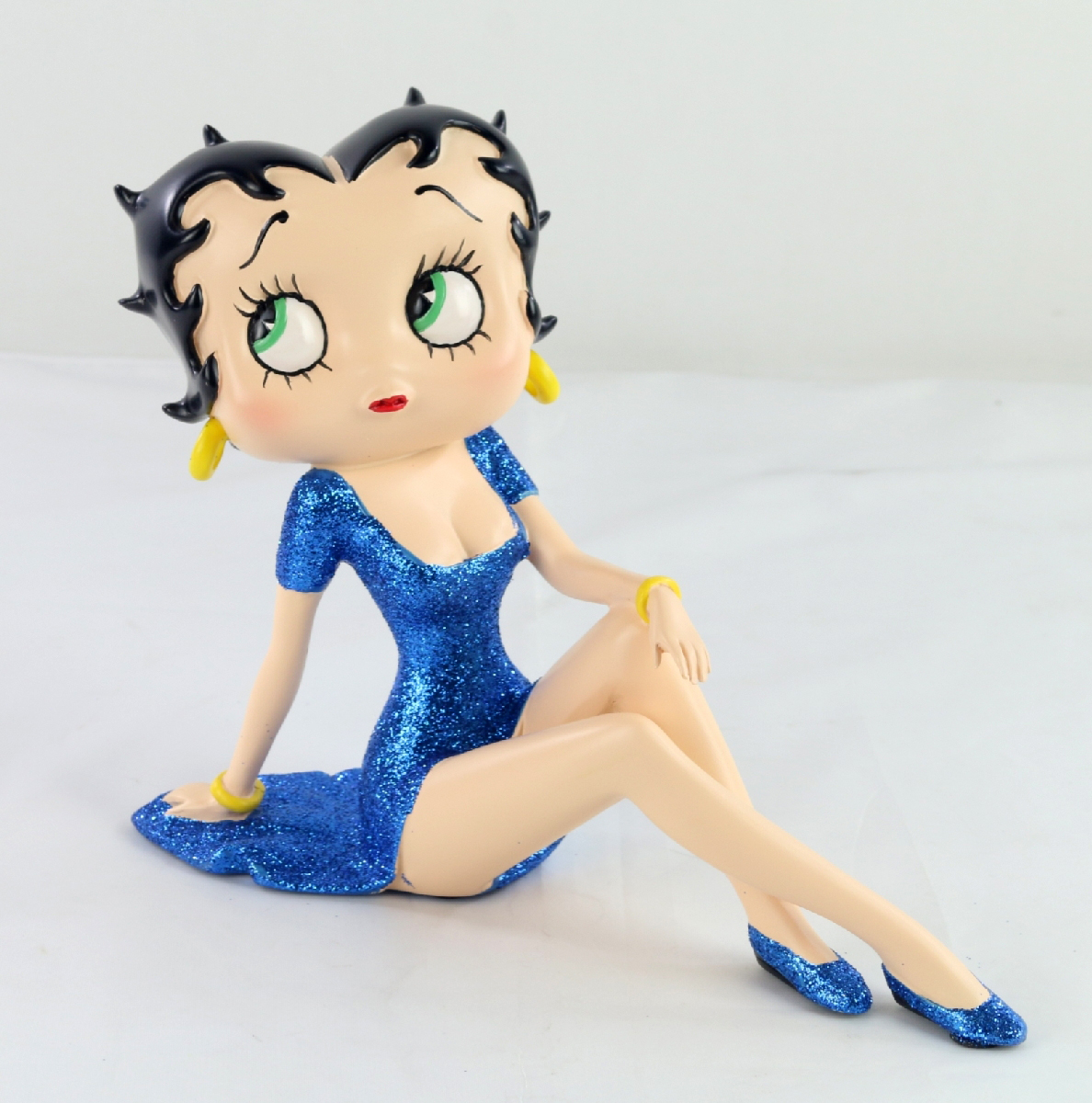 Betty Boop Demure (Blue Glitter Dress) 21.5cm H: 16 x W: 21.5 x D: 8.0cm