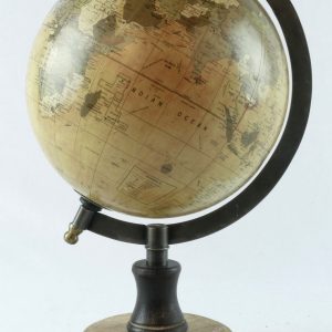 VINTAGE DESIGN  Globe On Wooden Base.     27.5cm