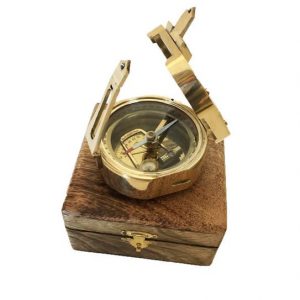 VINTAGE BRASS COMPASS TOP QUALITY WITH WOOD BOX